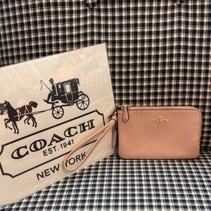 Coach double zip corner Pink Wristlet